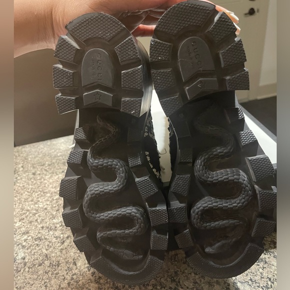 Gucci GG Black and White Tweed ankle boots Size 40 - Picture 5 of 7